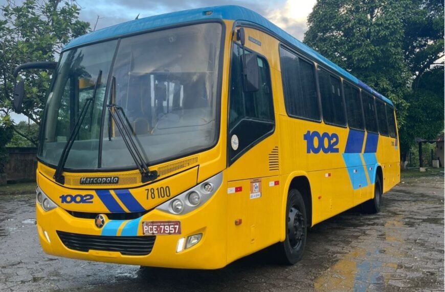 Expresso 1002 apresenta ônibus com pintura comemorativa pelos 70 anos