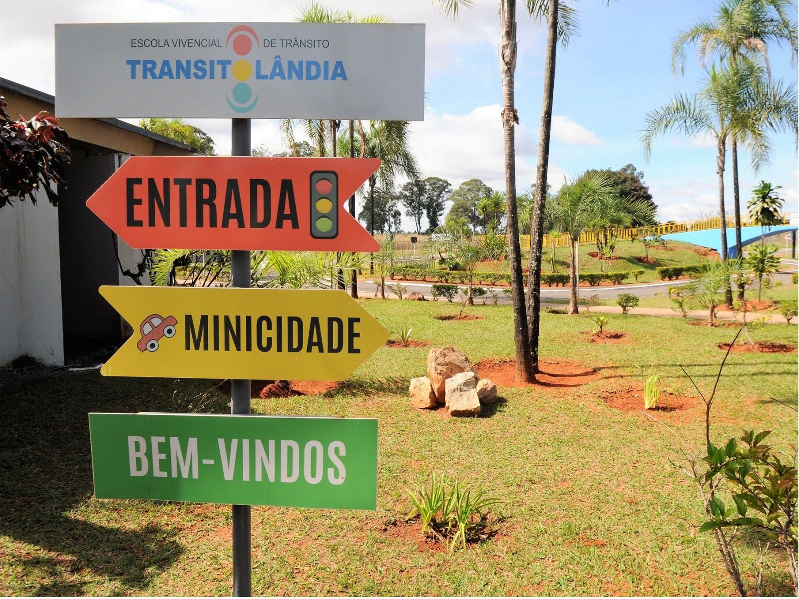 Governo federal anuncia prêmio para projetos de segurança no trânsito em todo o país; empresas de ônibus podem concorrer