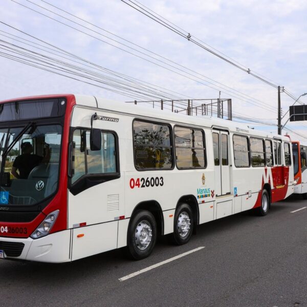 Greve dos rodoviários em Manaus é suspensa temporariamente após reunião
