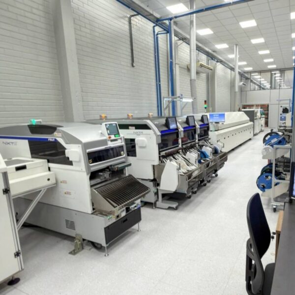 Luminator amplia fábrica no Brasil com nova linha de componentes eletrônicos