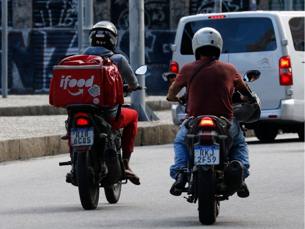 MP publicada pelo governo reduz exigências para transporte por motocicletas