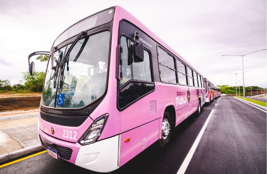 Maceió inicia operação de ônibus exclusivo para mulheres no transporte público