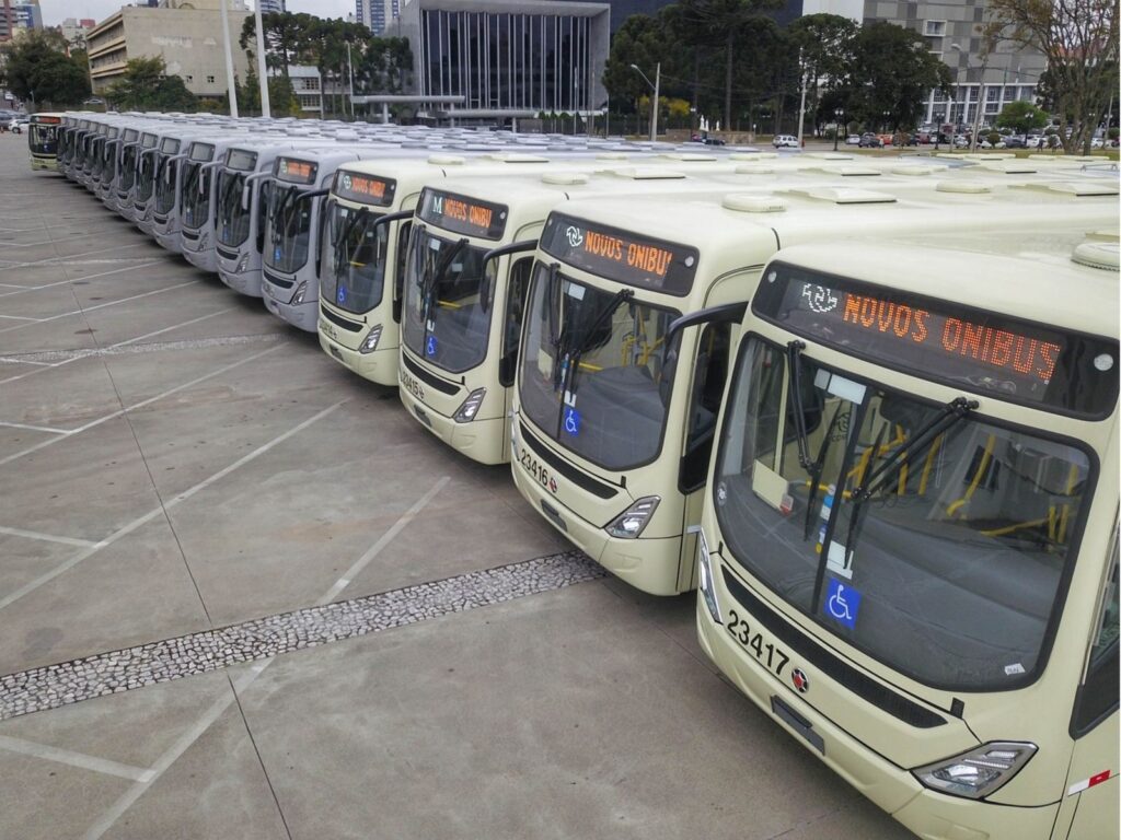Ministério das Cidades amplia investimentos do Novo PAC para renovação de ônibus urbanos