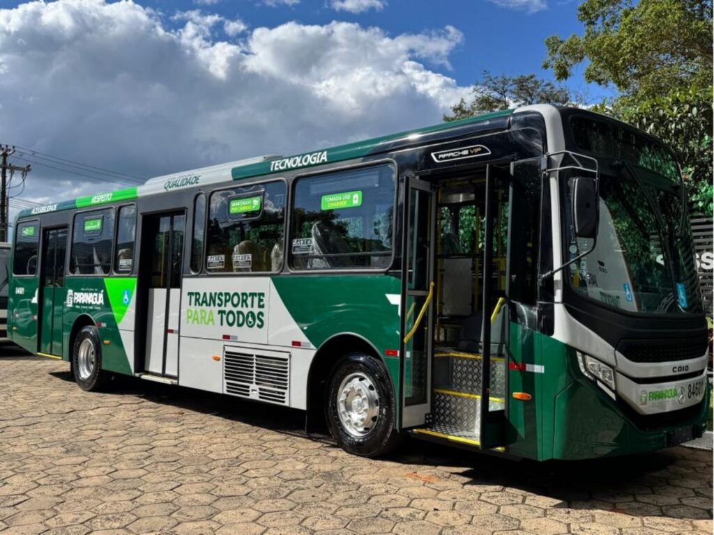 Novos ônibus do Tarifa Zero começam a ser preparados para entrega em Paranaguá