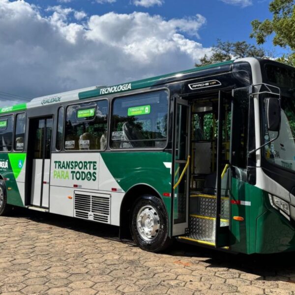 Novos ônibus do Tarifa Zero começam a ser preparados para entrega em Paranaguá
