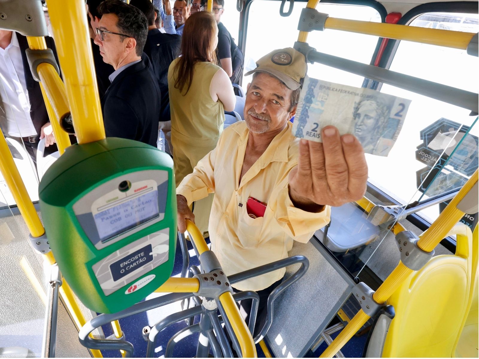 Prefeitura de Rondonópolis anuncia redução da passagem de ônibus para R$ 2