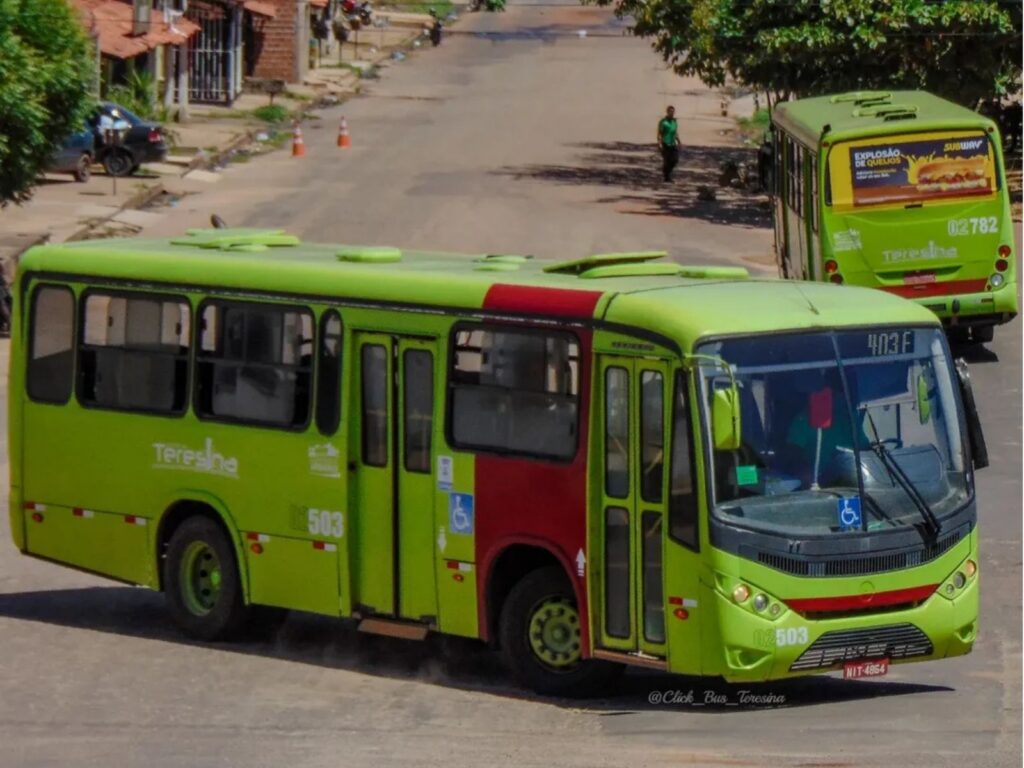 Rodoviários de Teresina paralisam ônibus nos horários de pico nesta segunda-feira (18)
