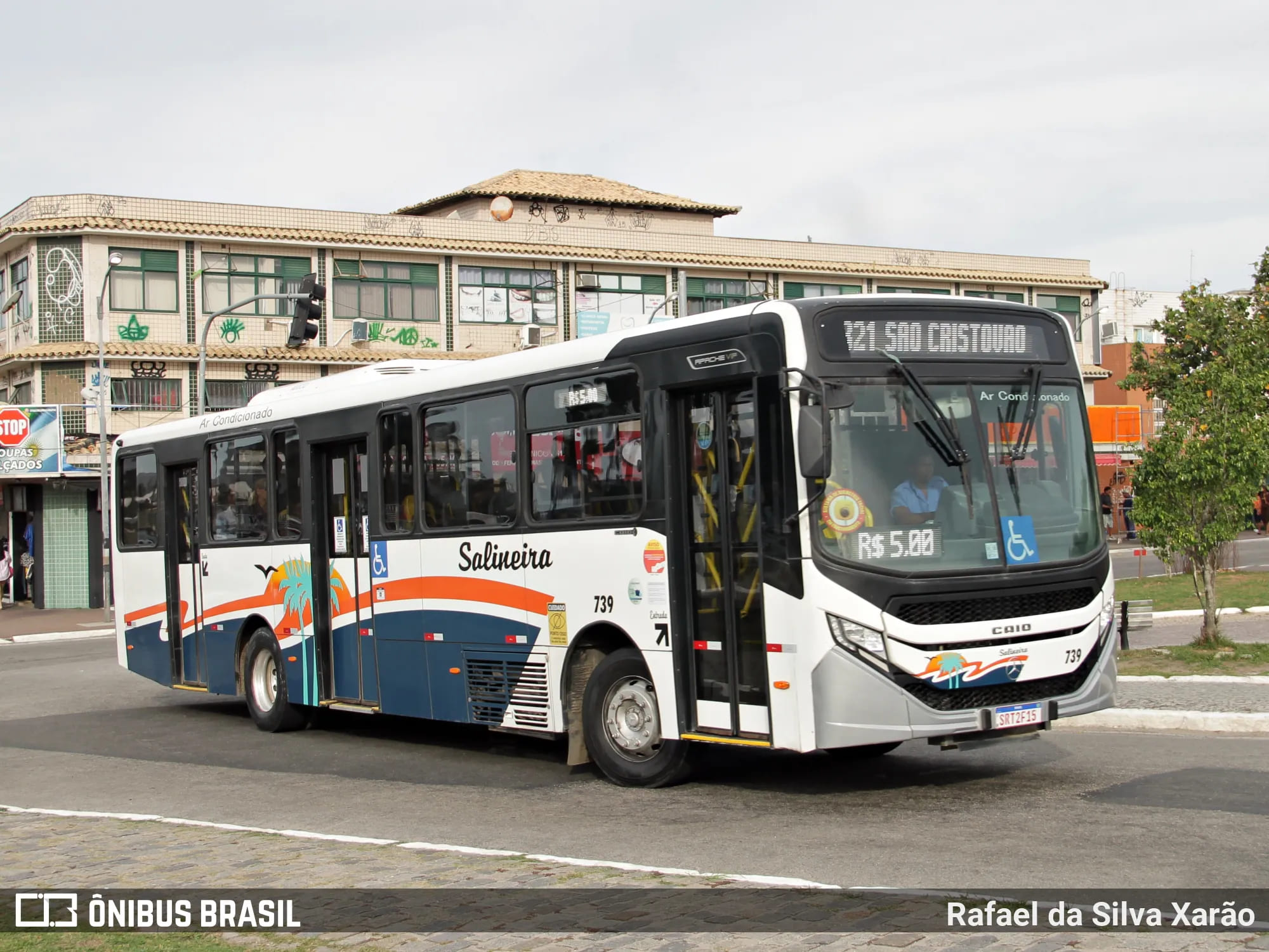 Passageiros da Região dos Lagos ganham nova forma de pagar passagem pelo celular com QR Code no ônibus