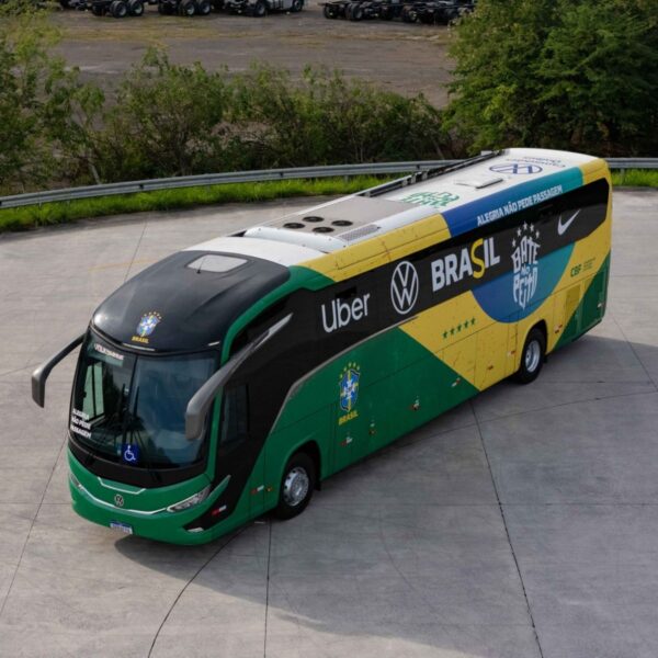 Seleção Brasileira contará com ônibus e caminhão da Volkswagen em preparação para a Copa