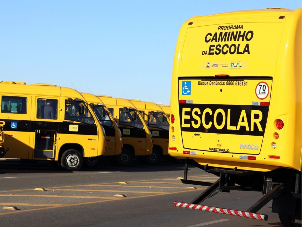TCU suspende lote do Caminho da Escola após apontar possível prejuízo de R$ 30 milhões