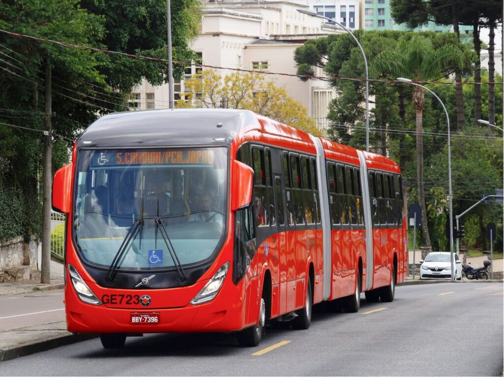 Volvo fecha primeira venda via Pró-Transporte para operação metropolitana no Paraná