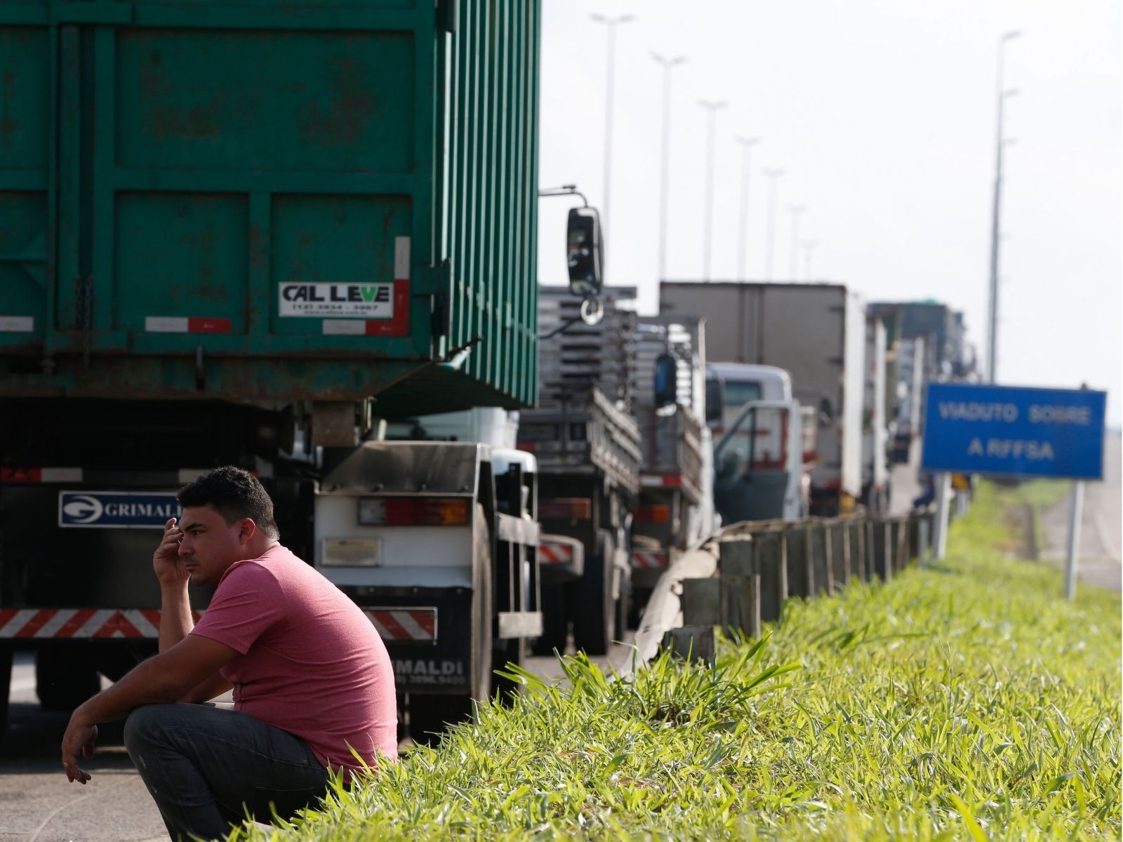 Deputados aprovam MP do frete com novas regras para transporte de cargas e anistia de multas