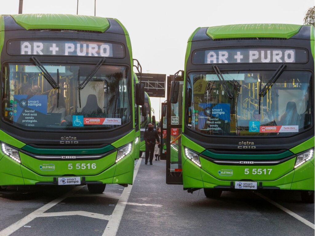 Eletra entrega 142 ônibus elétricos para reforçar mobilidade urbana em São Paulo