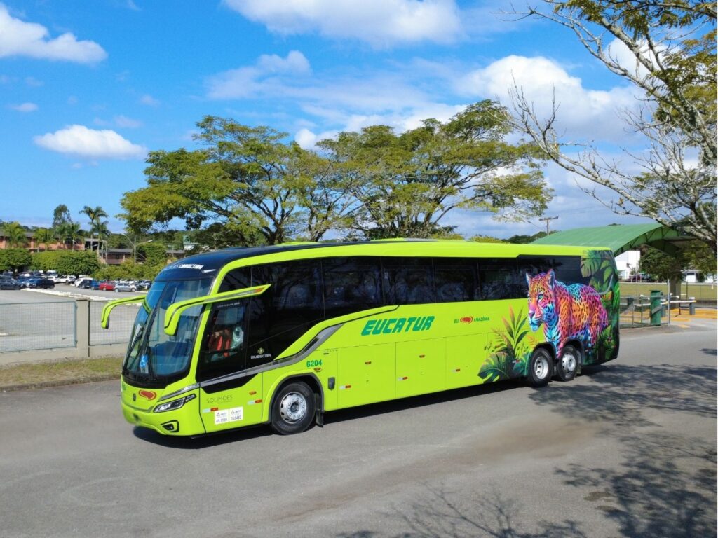 Eucatur estreia os primeiros ônibus rodoviários 6x2 de 15 metros do Brasil