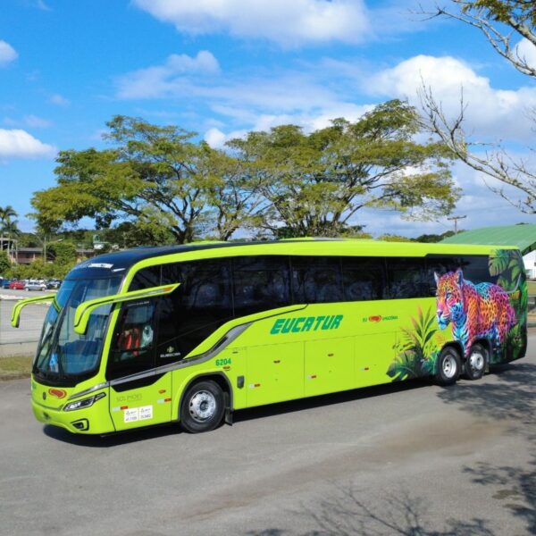 Eucatur estreia os primeiros ônibus rodoviários 6×2 de 15 metros do Brasil