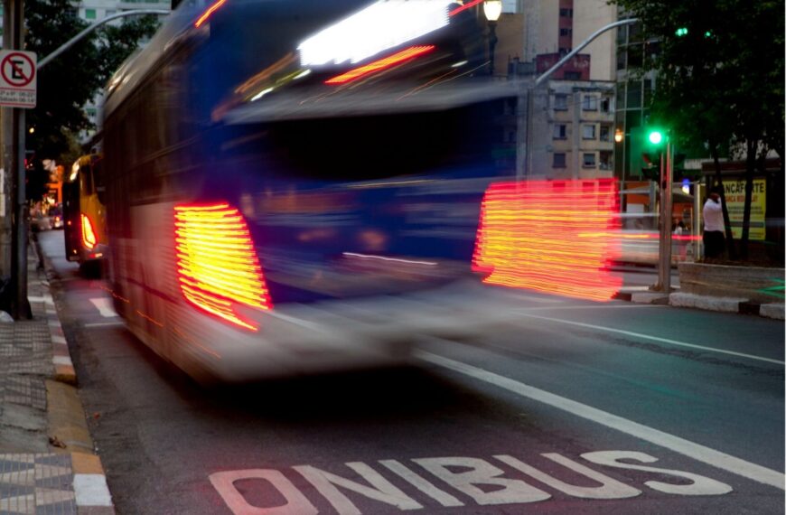 Federação de Transportes promove debate sobre impactos do fim da escala 6x1 no setor
