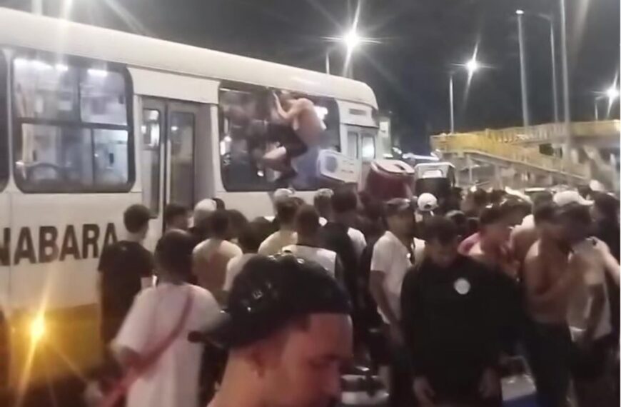 Flagrante mostra usuários pulando janelas de ônibus no São João de Natal