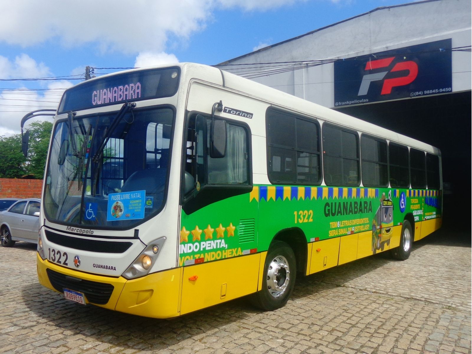 Guanabara coloca ônibus temático da Copa do Mundo em circulação nas linhas urbanas de Natal