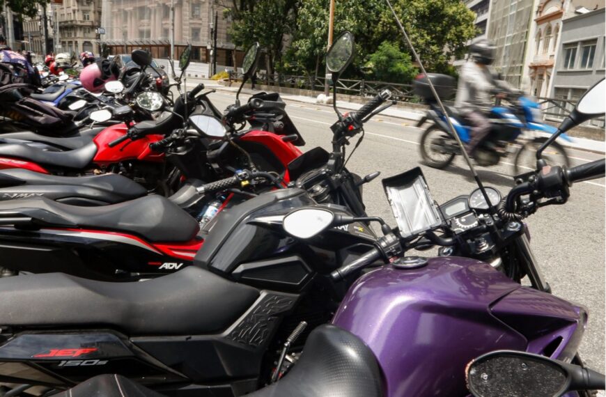Lula lança programa de financiamento de motos voltado a entregadores e trabalhadores de aplicativos
