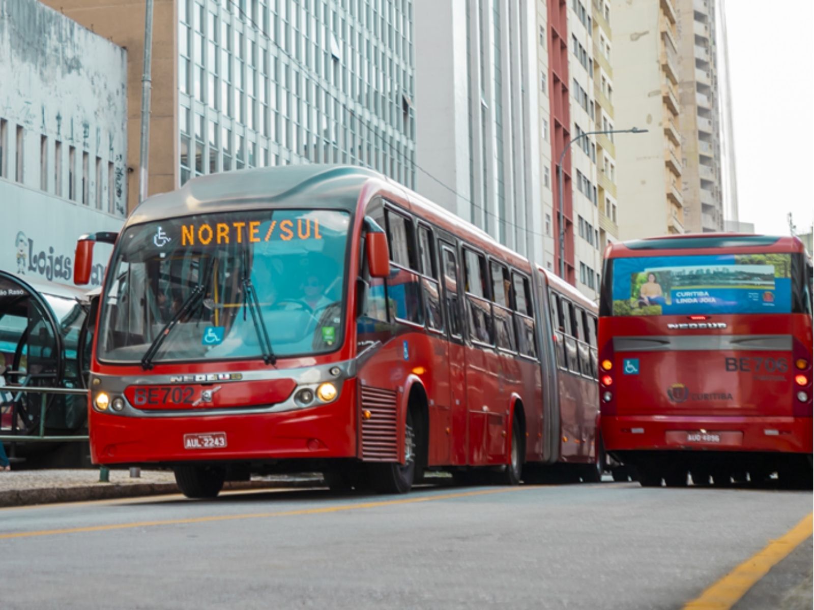 Ministério Público recomenda suspensão da licitação de ônibus de Curitiba até audiência judicial