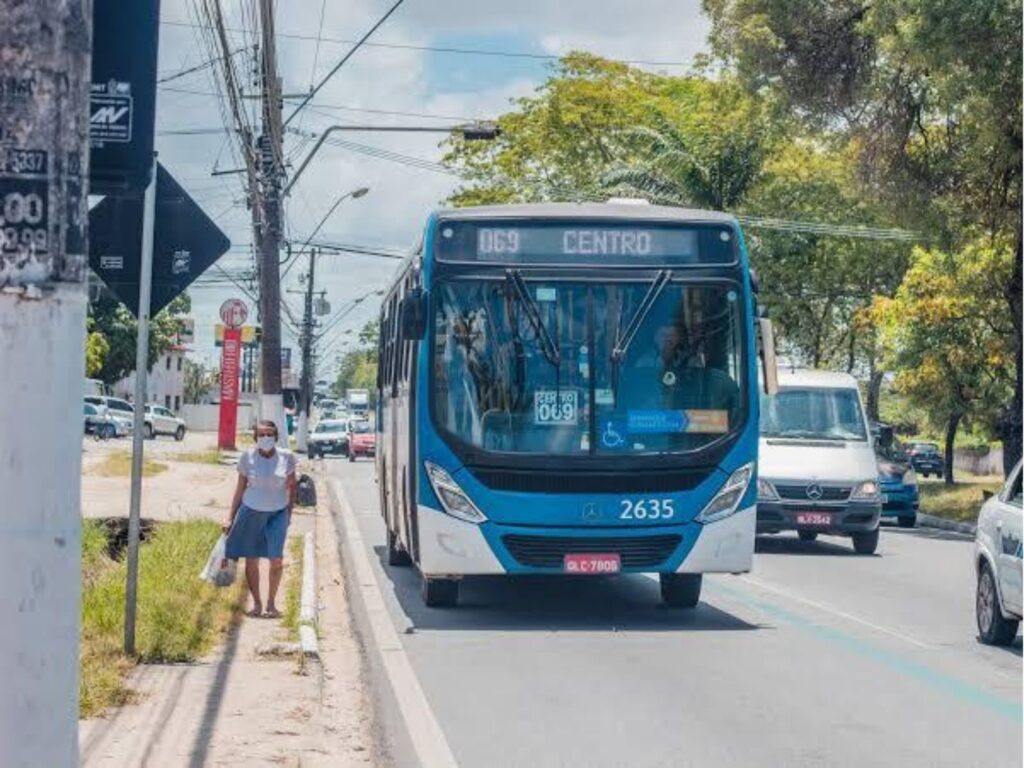 Tarifa de ônibus em Maceió pode subir até 8% com fim da escala 6x1, alerta Sinturb