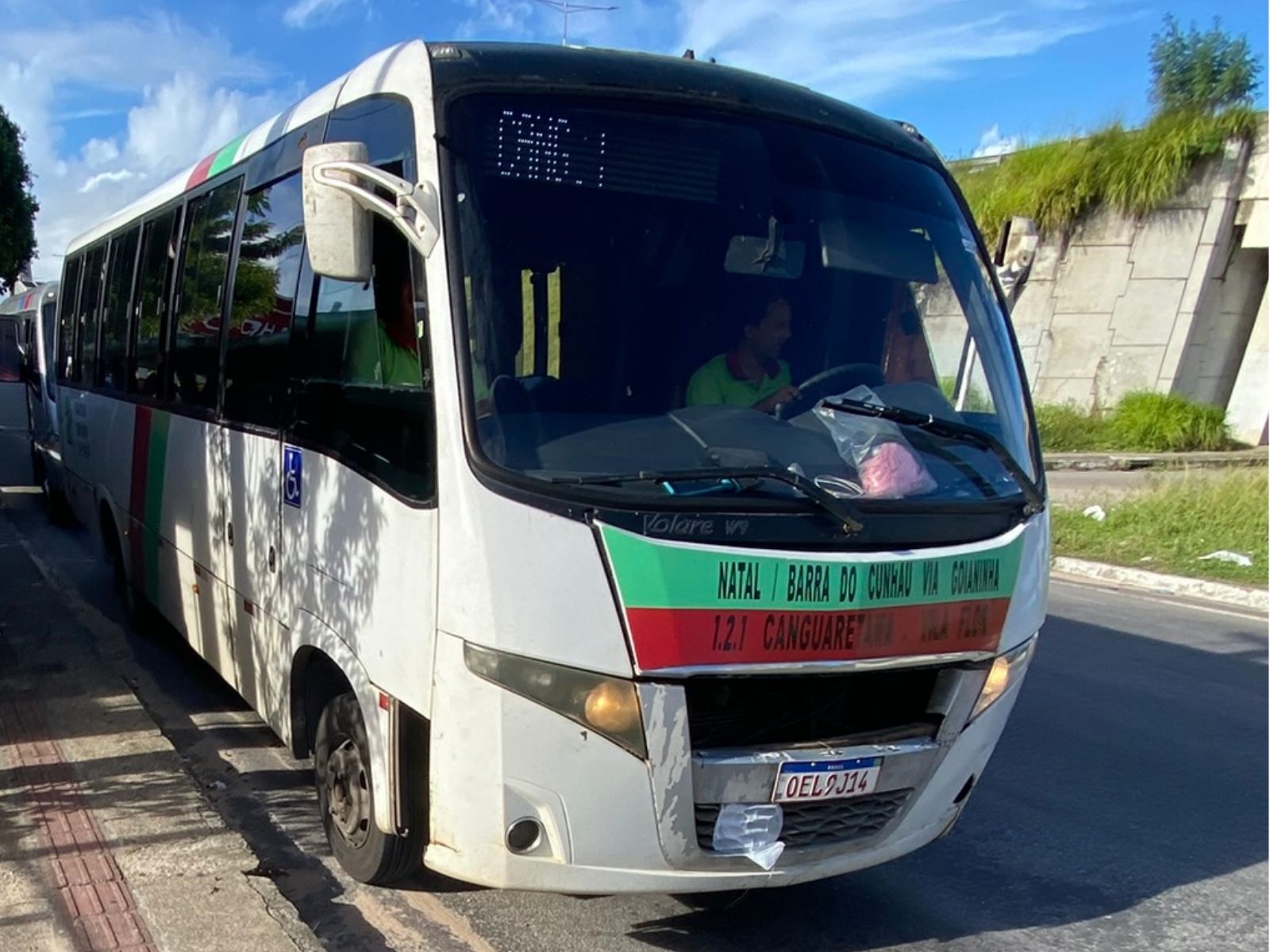Transporte intermunicipal do RN circula com veículos danificados e levanta questionamentos sobre fiscalização do DER