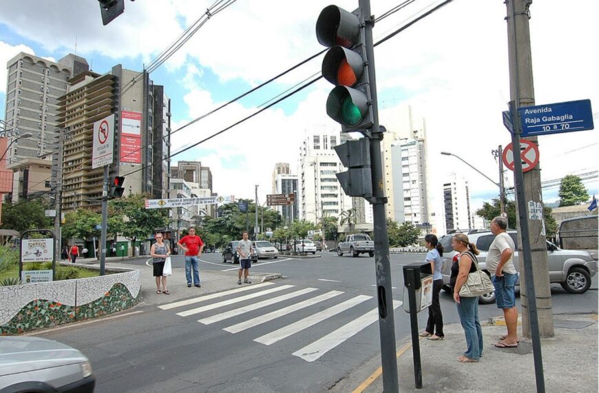 Belo Horizonte vai instalar 1.700 semáforos com inteligência artificial para reduzir congestionamentos