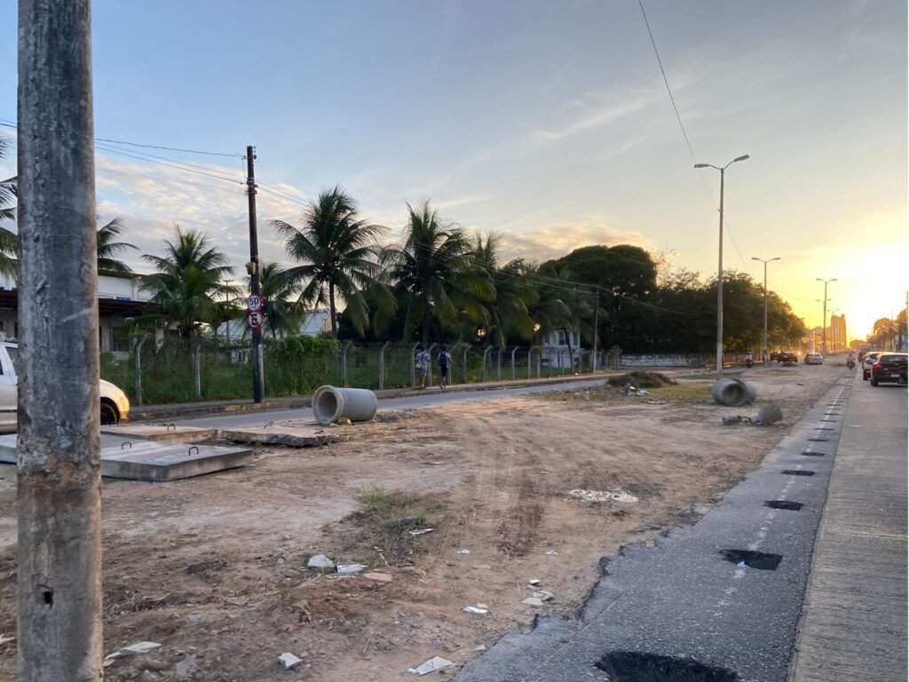 Obras na avenida Jerônimo Câmara interditam três faixas e alteram trânsito em Natal