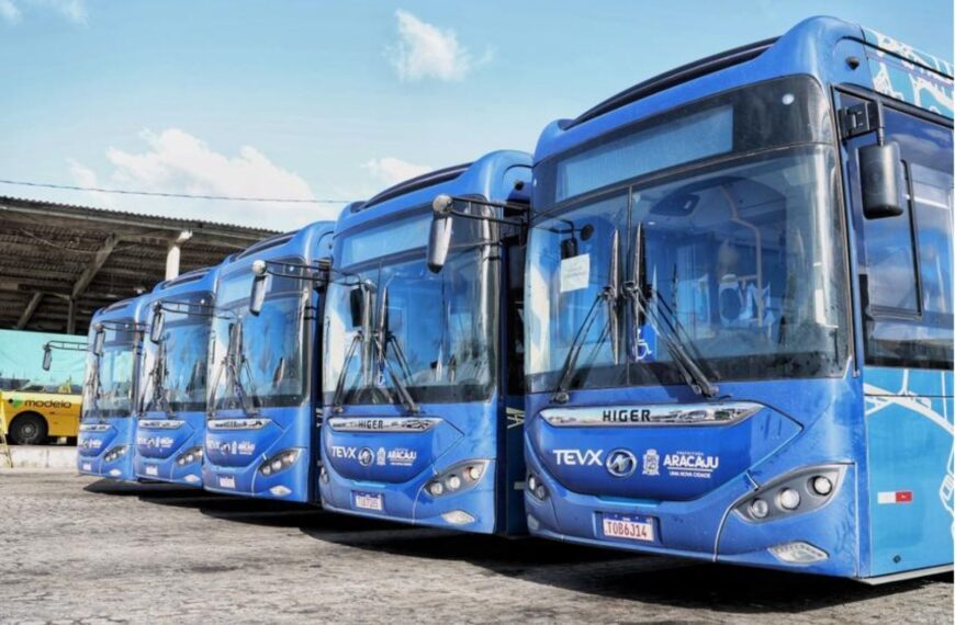 Prefeitura de Aracaju entrega novos ônibus elétricos e expande atendimento para mais 12 linhas