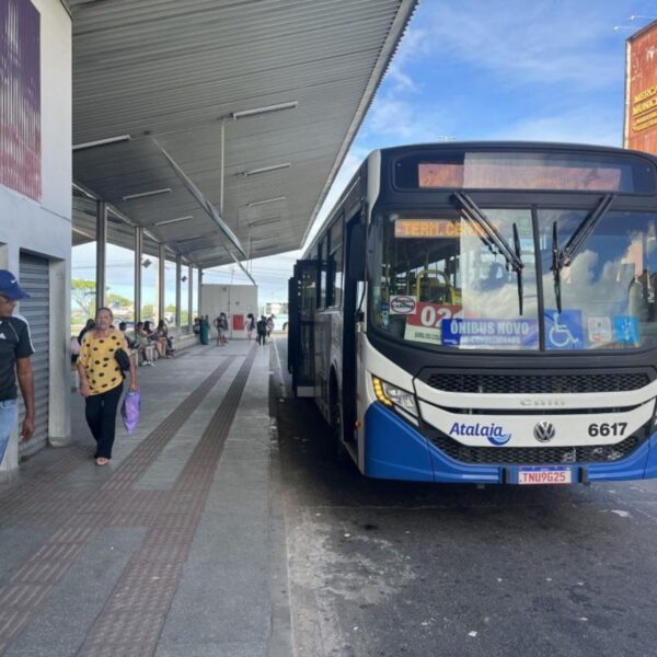 Prefeitura de Aracaju lança licitação para aquisição de 36 ônibus urbanos zero quilômetro