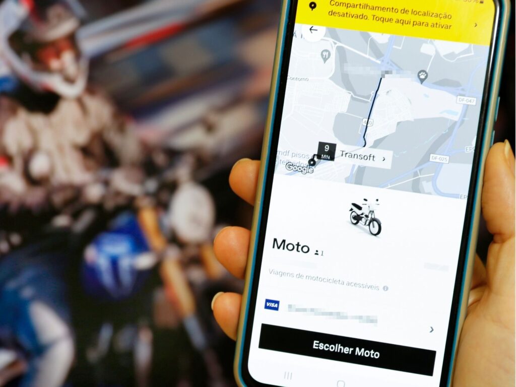 Prefeitura de São Paulo terá de autorizar Uber Moto após decisão judicial; Nunes contesta medida