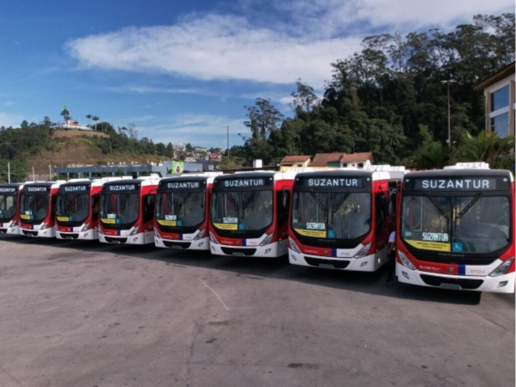 Prefeitura proíbe empresa de ônibus de recusar pagamento em dinheiro em Ribeirão Pires