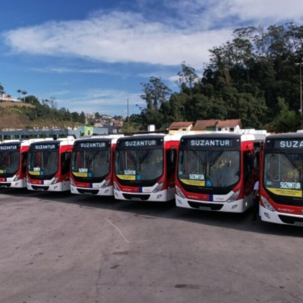Prefeitura proíbe empresa de ônibus de recusar pagamento em dinheiro em Ribeirão Pires
