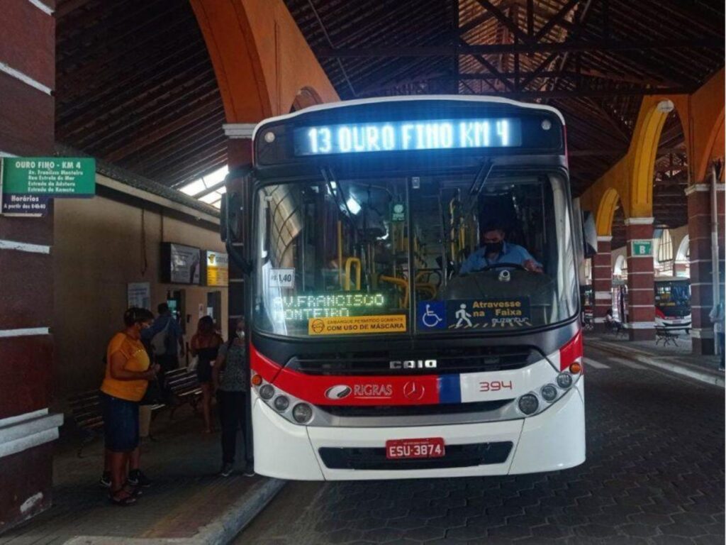 Ribeirão Pires deixará de aceitar dinheiro nos ônibus municipais a partir de setembro