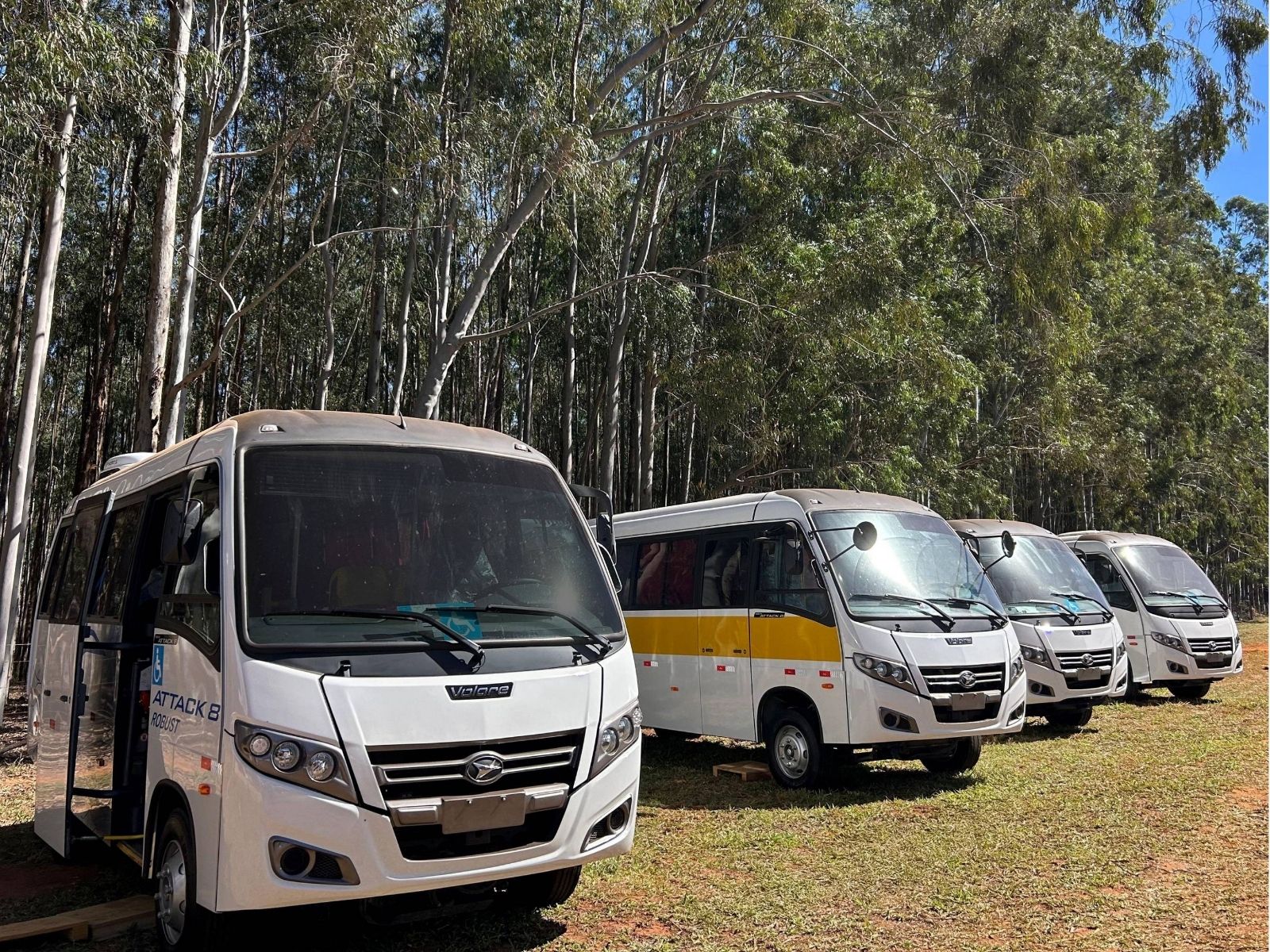 Volare apresenta micro-ônibus para agronegócio e transporte escolar na ExpôAgroPec Brasil