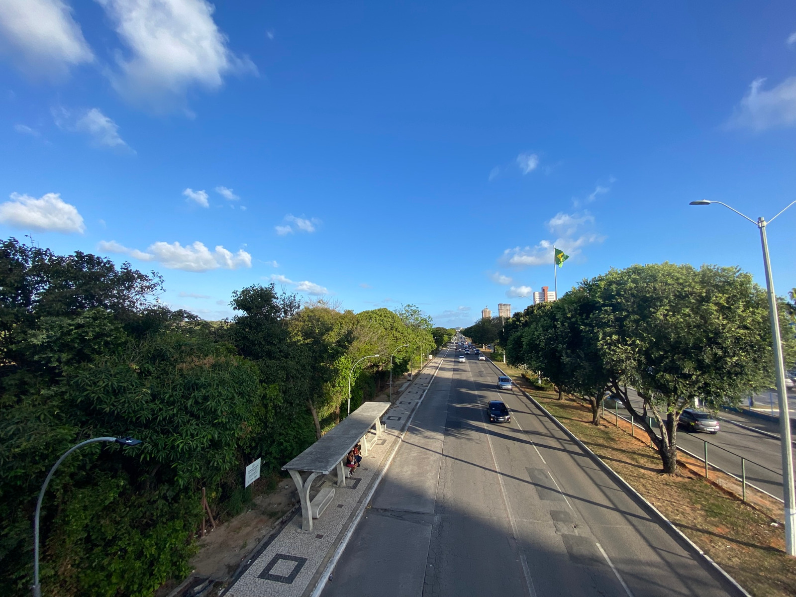 Avenida Engenheiro Roberto Freire
