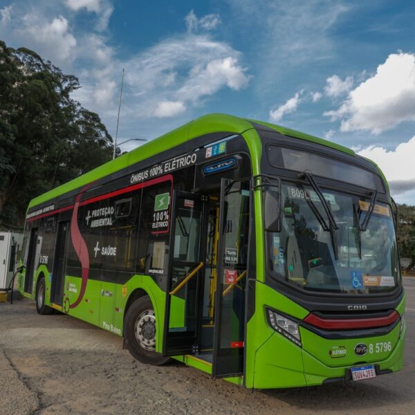 BYD concentra 74% dos ônibus elétricos emplacados em julho