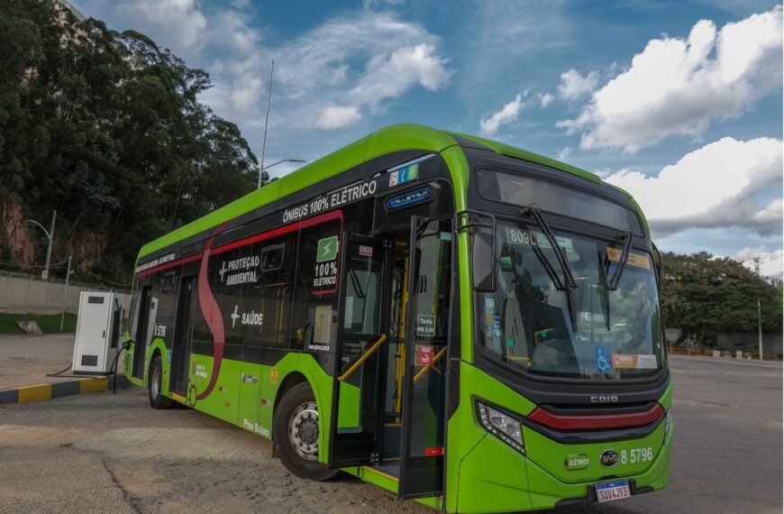 BYD concentra 74% dos ônibus elétricos emplacados em julho