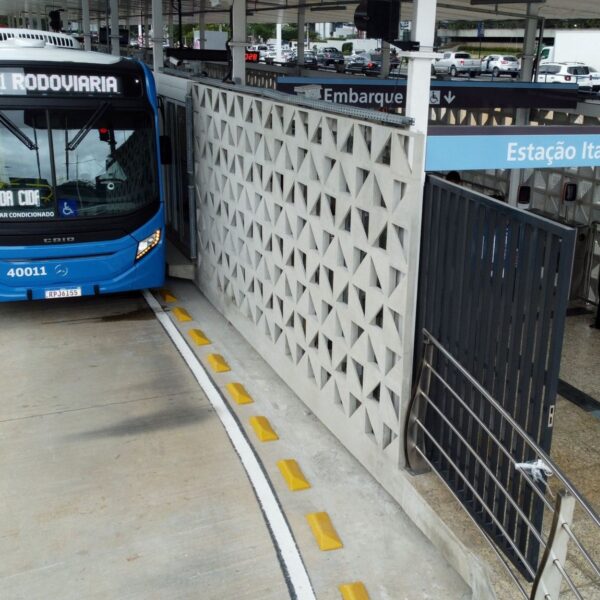 Brasil implantou menos de 12 km de BRT por ano desde 1974