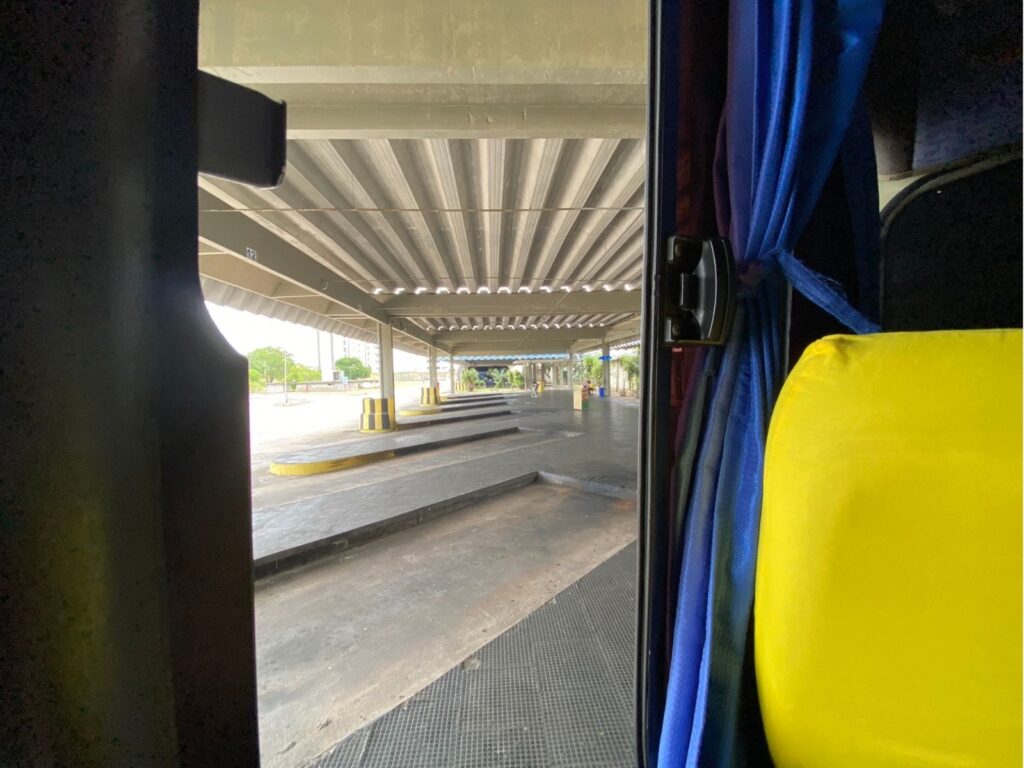 Empresa de ônibus do RN é condenada a indenizar passageira após acidente