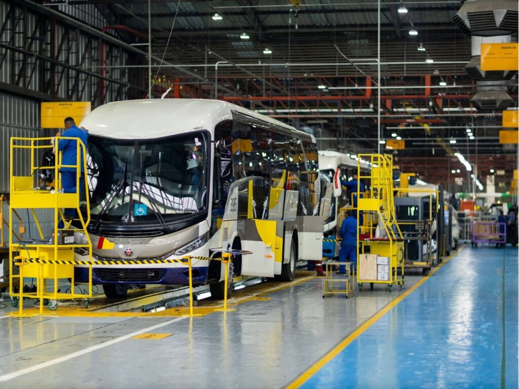 Marcopolo amplia produção de ônibus e registra receita de R$ 2,37 bi