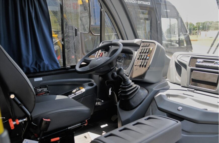 TST mantém justa causa de motorista de ônibus após demissão por uso de celular