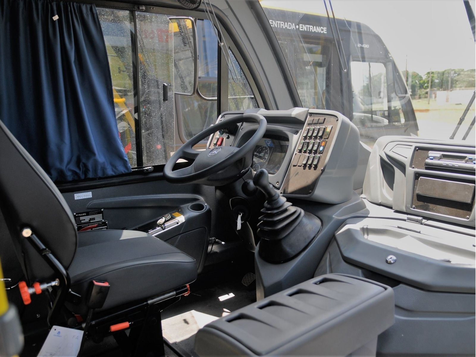 TST mantém justa causa de motorista de ônibus após demissão por uso de celular
