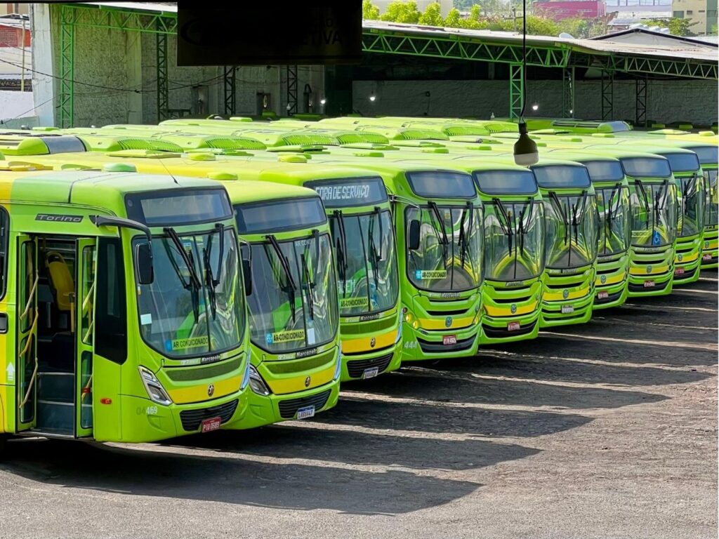 Teresina confirma a compra de 150 novos ônibus e 500 abrigos de concreto