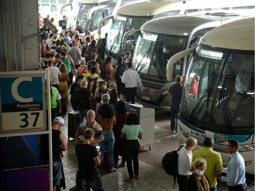 Abrati e Partido Novo travam impasse sobre lei de fretamento de Minas Gerais no STF
