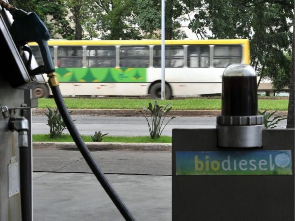 Aumento do biodiesel no diesel é associado a problemas de manutenção em frotas de transporte