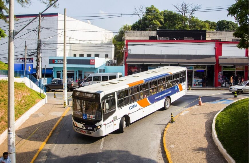 Cotia inicia preparação para nova licitação dos ônibus municipais