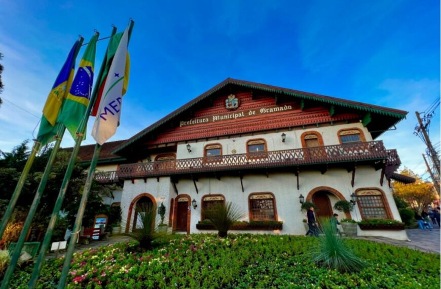 Gramado passa a exigir cadastro para ônibus de excursão turística