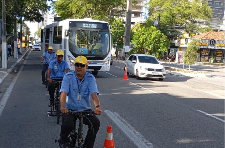 Motoristas e ciclistas trocam de papéis durante ação da Semana Nacional de Trânsito em Natal