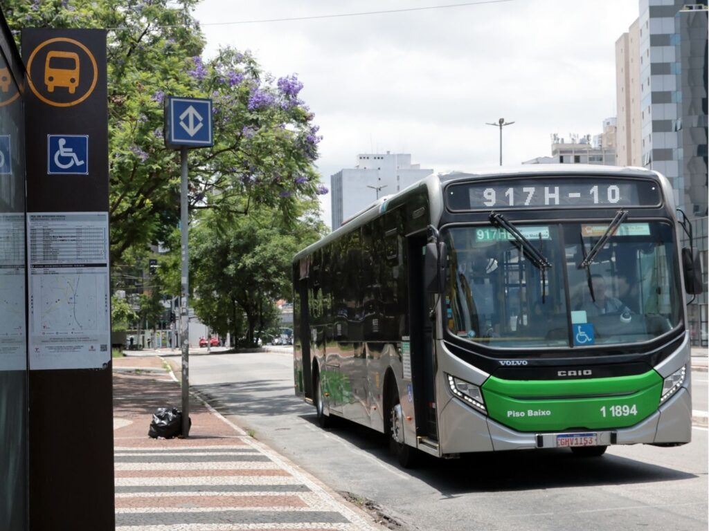 São Paulo tem ônibus mais lentos que em 2019, mostram dados da SPTrans